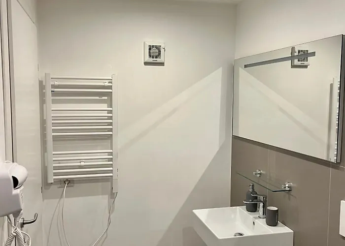 Guest house Domus Giovanna 4*